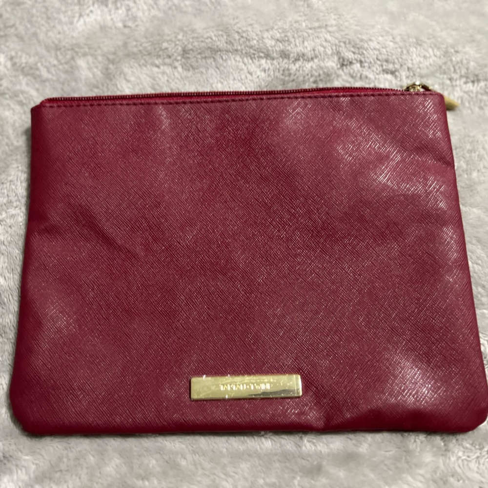 Tartan + Twine Large Purse Kit/Makeup Bag - BURGUNDY